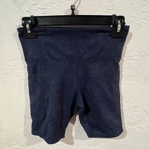 Women's Navy Blue and White Biker Shorts with Pockets XS